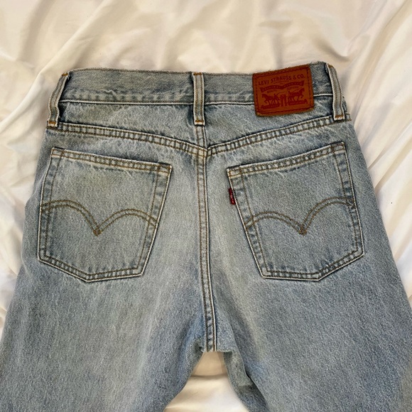 Levi’s High-Rise Distressed Denim (25) - Picture 2 of 2